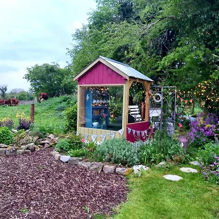 The Feathers Shepherds Hut 豪华帐篷 *