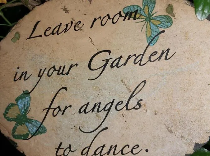 The Feathers Shepherds Hut 豪华帐篷 Ath Eascrach